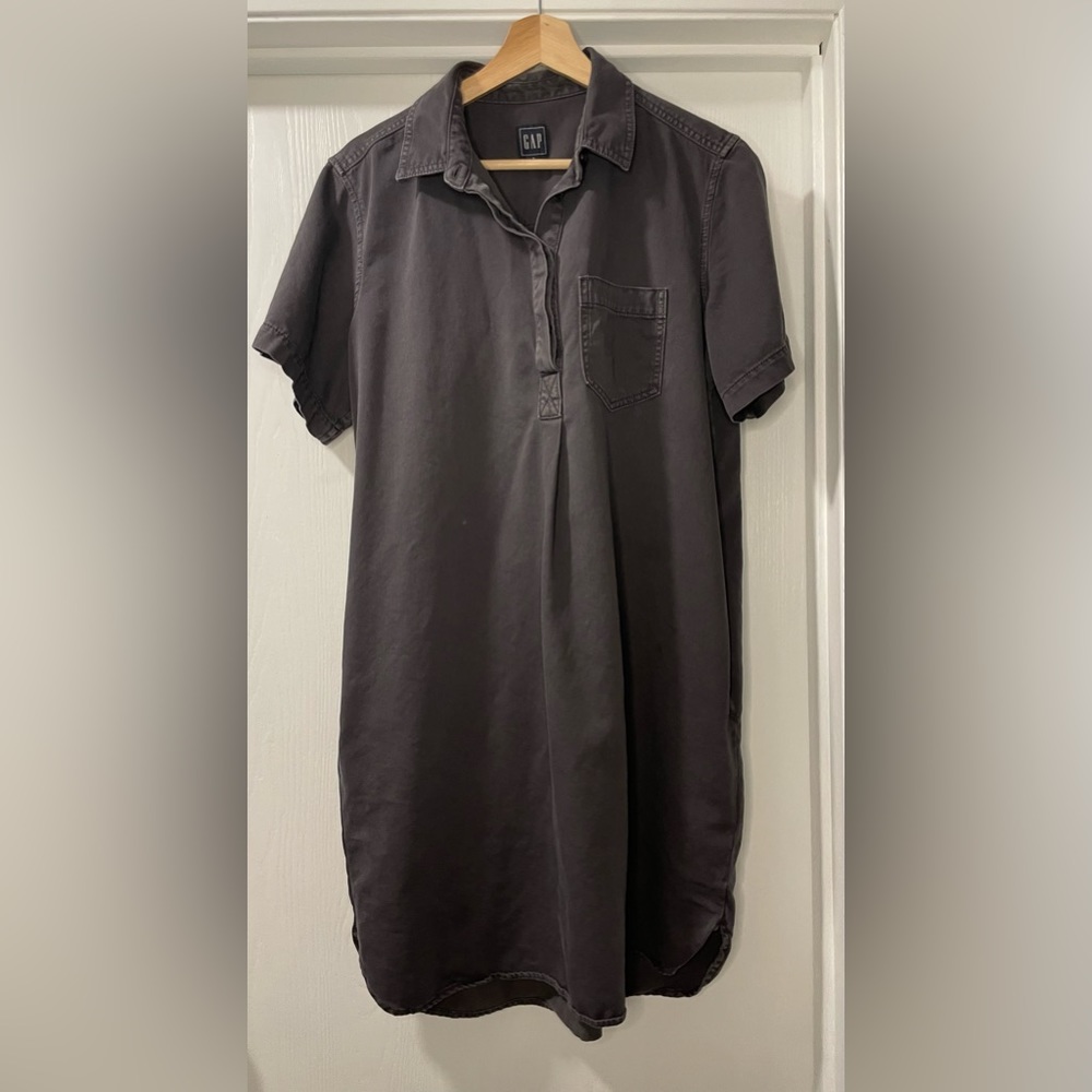 GAP Charcoal Short-Sleeve Midi Shirt Dress